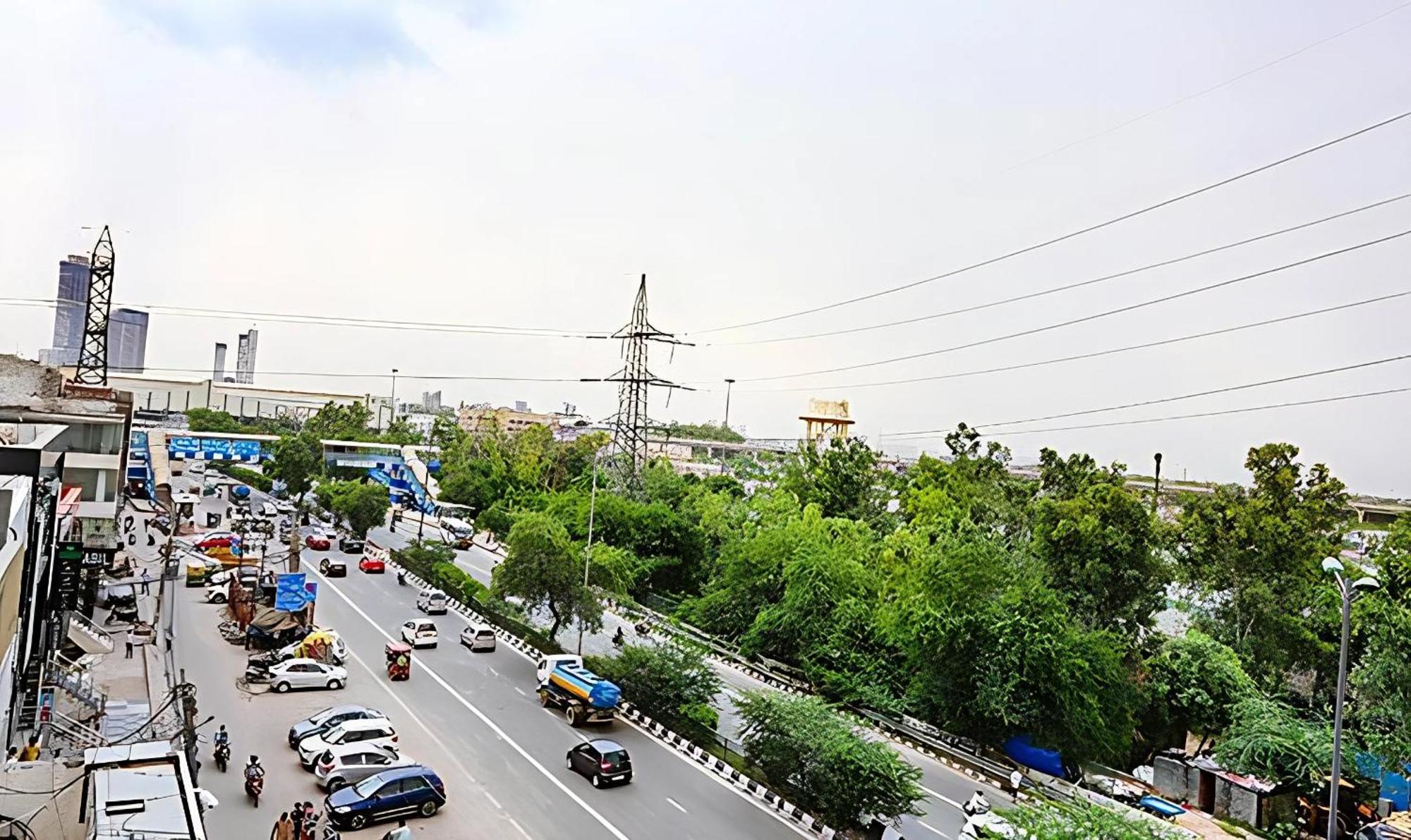 The Eden Hotel Near Okhla Új-Delhi Kültér fotó